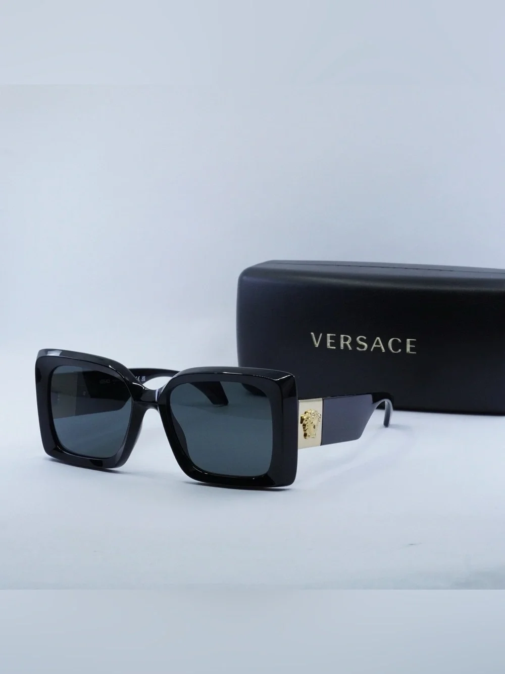 Versace Black and Gold VR/AR Accessory Case with Branded Cards